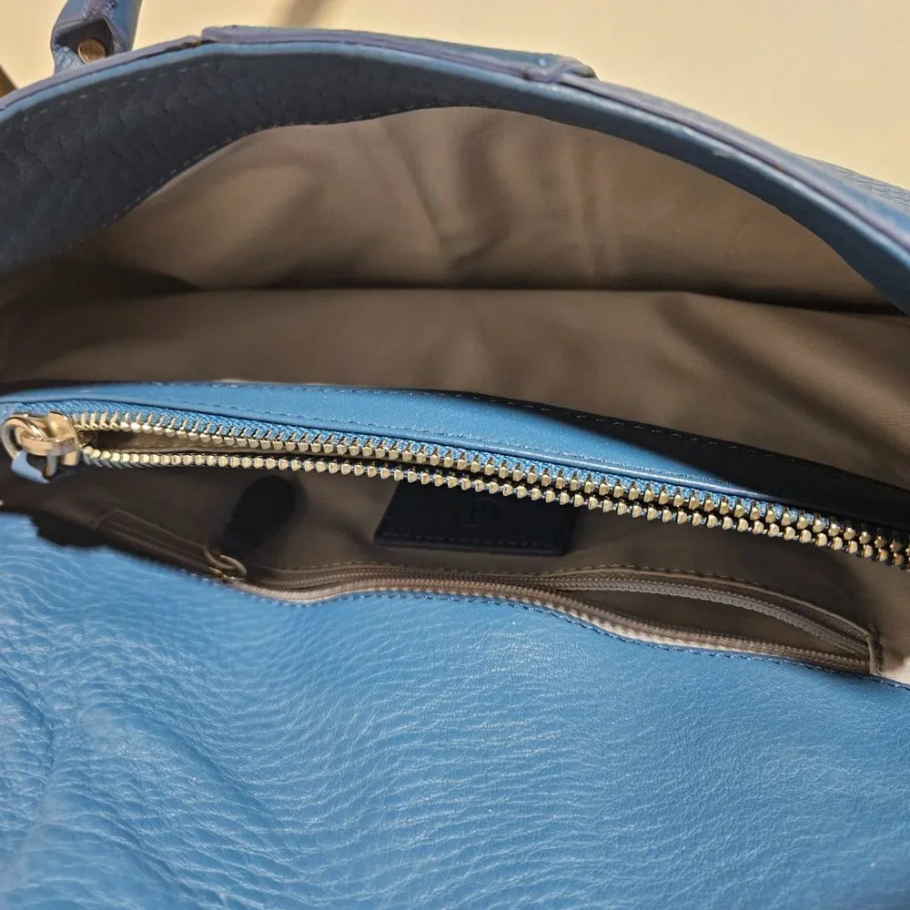 Cool Haan - pebbled leather shoulder bag turquoise/blue - Picture 5 of 6